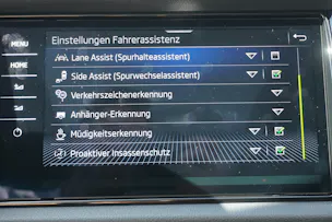 SKODA Kodiaq 2.0 TDI CR L&K 4x4 DSG 7-PLÄTZER!!!