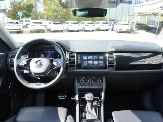 SKODA Kodiaq 2.0 TDI CR L&K 4x4 DSG 7-PLÄTZER!!!