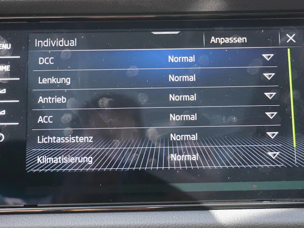SKODA Kodiaq 2.0 TDI CR L&K 4x4 DSG 7-PLÄTZER!!!