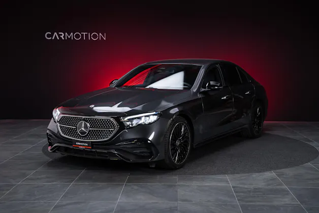 MERCEDES-BENZ E 200 AMG Line / Hyperscreen / Rückfahrkamera / el.Sitze