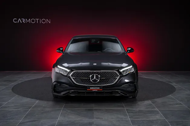 MERCEDES-BENZ E 200 AMG Line / Hyperscreen / Rückfahrkamera / el.Sitze
