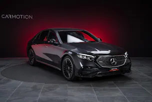 MERCEDES-BENZ E 200 AMG Line / Hyperscreen / Rückfahrkamera / el.Sitze