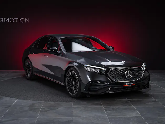 MERCEDES-BENZ E 200 AMG Line / Hyperscreen / Rückfahrkamera / el.Sitze