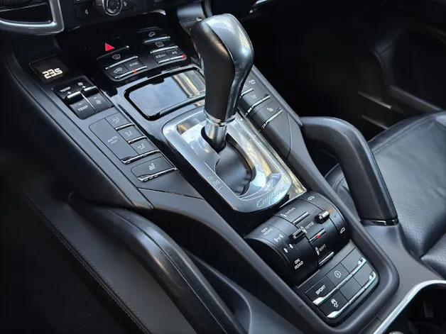 PORSCHE Cayenne Diesel *Rückfahrkamera*Sitzheizung vorne + hinten uvm.*