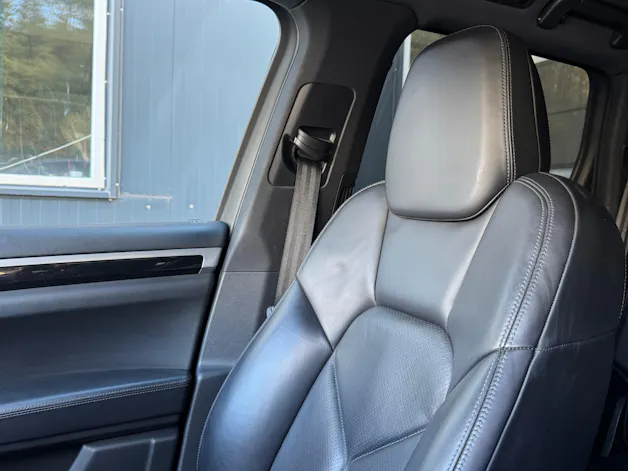 PORSCHE Cayenne Diesel *Rückfahrkamera*Sitzheizung vorne + hinten uvm.*