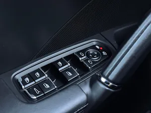 PORSCHE Cayenne Diesel *Rückfahrkamera*Sitzheizung vorne + hinten uvm.*
