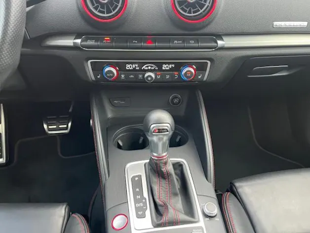 AUDI S3 Sportback 2.0 TFSI quattro S-tronic