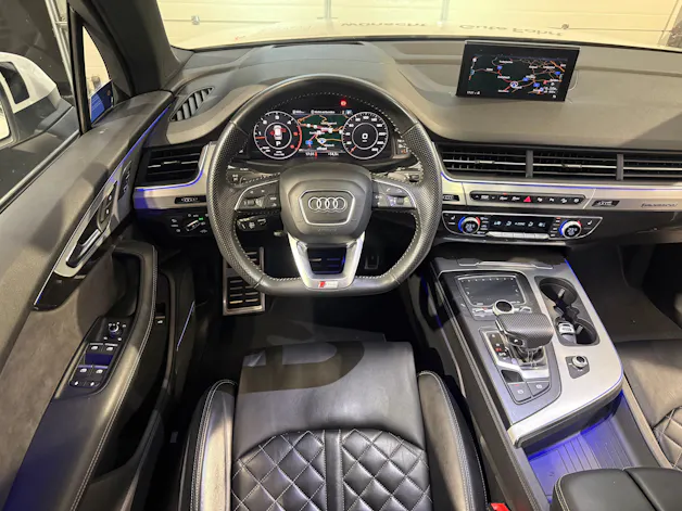 AUDI Q7 3.0 TDI quattro tiptronic S-line