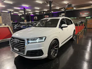 AUDI Q7 3.0 TDI quattro tiptronic S-line