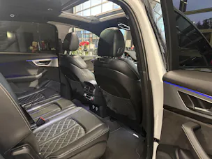 AUDI Q7 3.0 TDI quattro tiptronic S-line