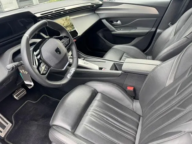 PEUGEOT 408 1.6 PHEV 225 GT