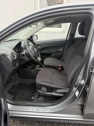 Mitsubishi Space Star 1.2 Style *ERST 15'000 KM*