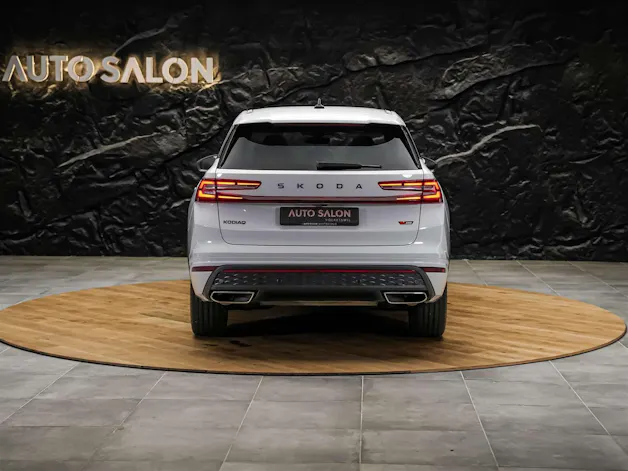 SKODA Kodiaq 2.0 TSI RS 4x4 *Head Up*Panorama*Standheizung*