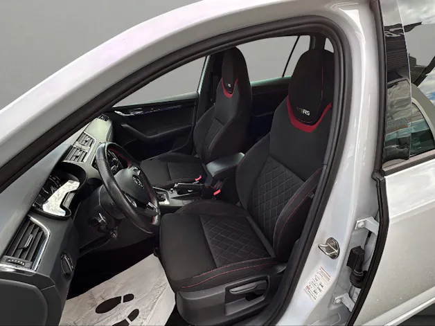 SKODA Octavia Combi 2.0 TDI RS 4x4 DSG