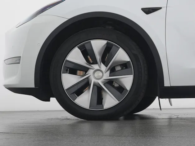 Tesla Model Y Long Range