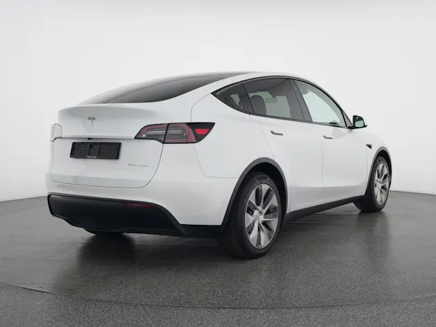 Tesla Model Y Long Range