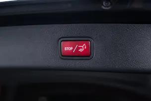 MERCEDES-BENZ GLC 200 Avantgarde 4matic / Rückfahrkamera / el.Sitze / Ambientebeleuchtung