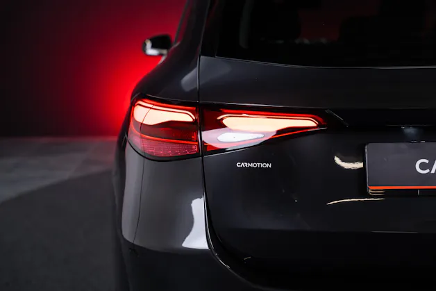 MERCEDES-BENZ GLC 200 Avantgarde 4matic / Rückfahrkamera / el.Sitze / Ambientebeleuchtung
