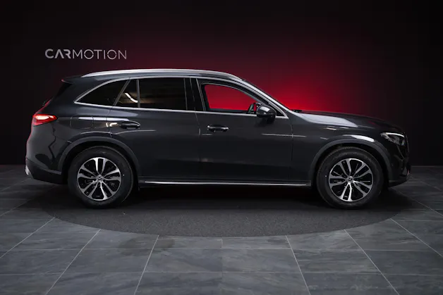 MERCEDES-BENZ GLC 200 Avantgarde 4matic / Rückfahrkamera / el.Sitze / Ambientebeleuchtung