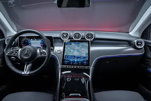 MERCEDES-BENZ GLC 200 Avantgarde 4matic / Rückfahrkamera / el.Sitze / Ambientebeleuchtung