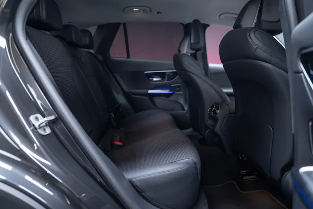 MERCEDES-BENZ GLC 200 Avantgarde 4matic / Rückfahrkamera / el.Sitze / Ambientebeleuchtung