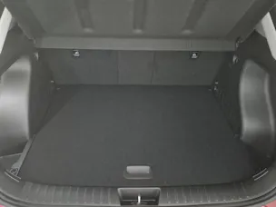 HYUNDAI Kona 65,4 kWh Electric Amplia