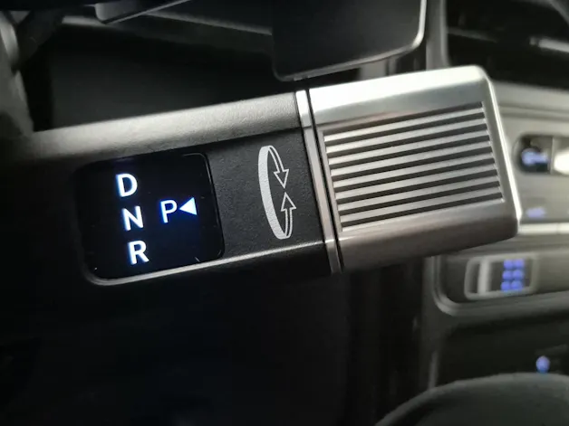 HYUNDAI Staria Wagon 84 kWh Vertex