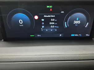 HYUNDAI Staria Wagon 84 kWh Vertex