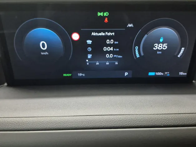 HYUNDAI Staria Wagon 84 kWh Vertex