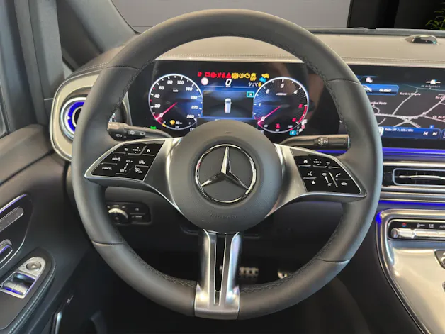 MERCEDES-BENZ V 300 d Exclusive L SWISS EDITION 4MATIC