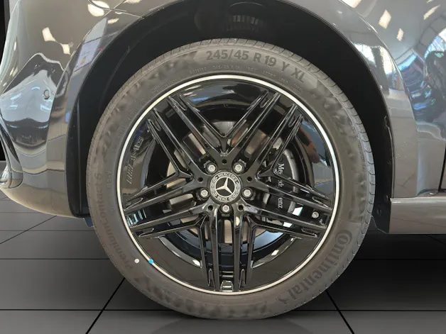 MERCEDES-BENZ V 300 d Exclusive L SWISS EDITION 4MATIC