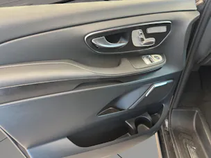 MERCEDES-BENZ V 300 d Exclusive L SWISS EDITION 4MATIC
