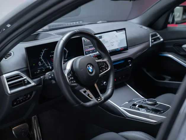 BMW 320d xDrive M Sport SAG / LCI / 360°Kamera / HeadUp / el.Sitze