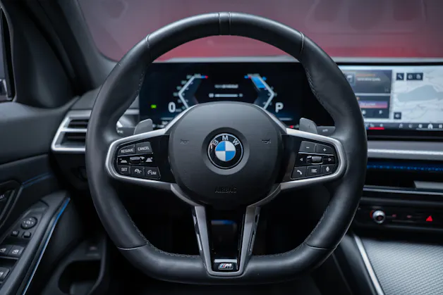 BMW 320d xDrive M Sport SAG / LCI / 360°Kamera / HeadUp / el.Sitze