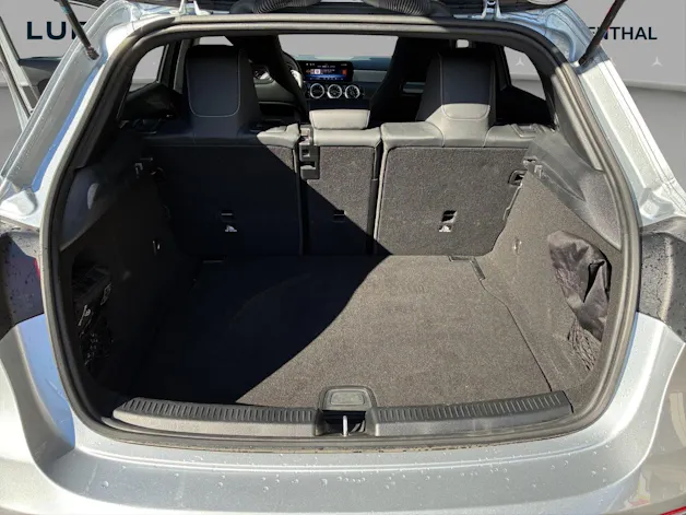 MERCEDES-BENZ A 220 4Matic 8G-DCT