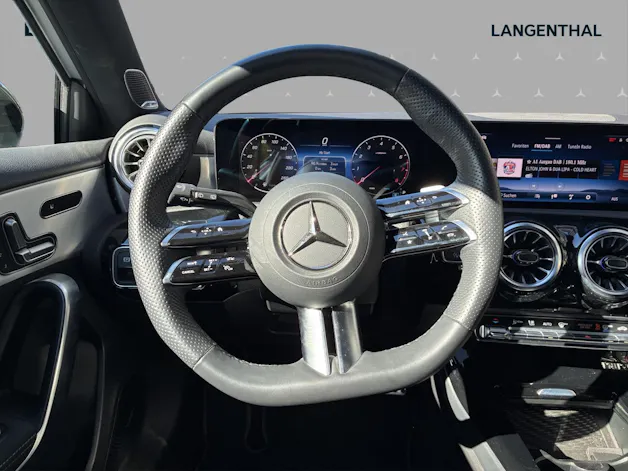 MERCEDES-BENZ A 220 4Matic 8G-DCT
