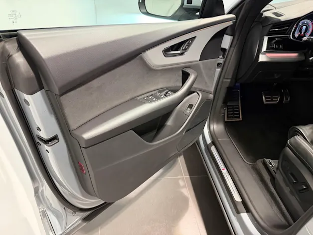 AUDI Q8 SUV 50 TDI quattro tiptronic