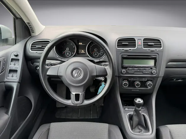 VW Golf 1.4 TSI Comfortline * MFK 04.2026 *