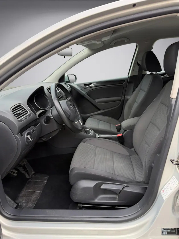 VW Golf 1.4 TSI Comfortline * MFK 04.2026 *