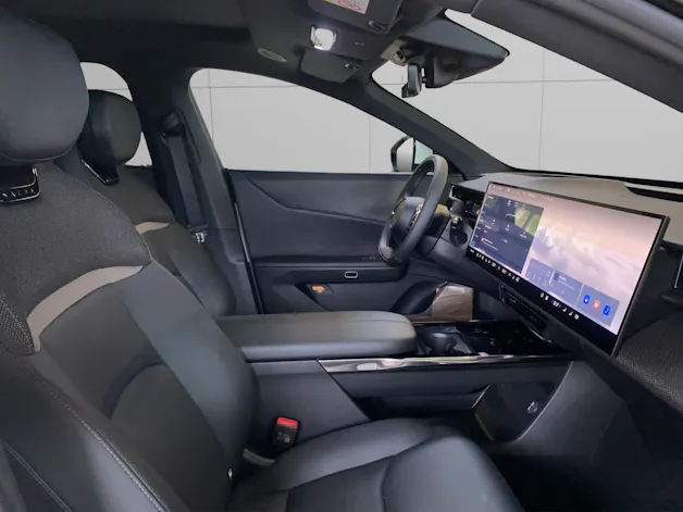 MAZDA CX-6e 68,8 kWh Takumi mit 21 Zoll - Räder