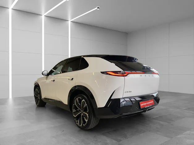 MAZDA CX-6e 68,8 kWh Takumi mit 21 Zoll - Räder