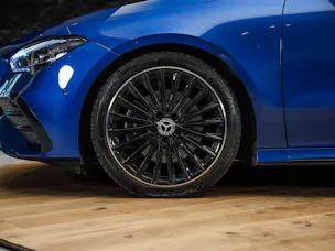 MERCEDES-BENZ CLA 200 d Coupe AMG Line Night Edition *Werksgarantie*Sitzheizung*
