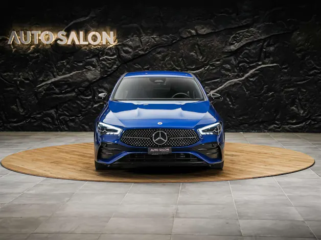 MERCEDES-BENZ CLA 200 d Coupe AMG Line Night Edition *Werksgarantie*Sitzheizung*