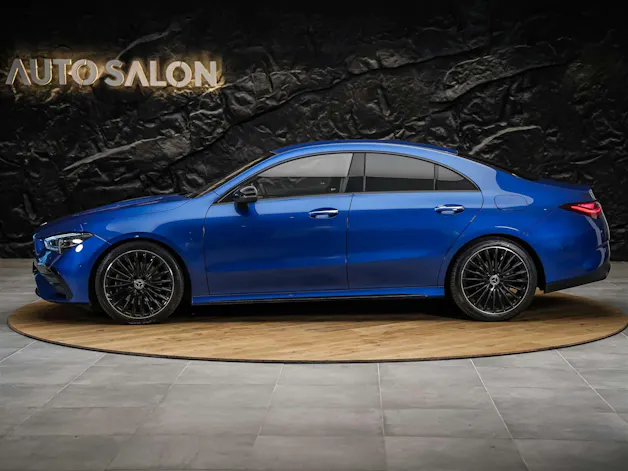 MERCEDES-BENZ CLA 200 d Coupe AMG Line Night Edition *Werksgarantie*Sitzheizung*