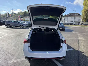 SKODA Octavia Combi 2.0 TDi RS 200PS 4x4 DSG-Automat