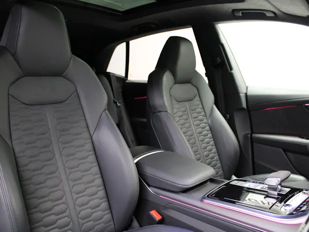 AUDI RSQ8 performance quattro