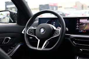 BMW 320d xDrive 48V Touring Steptronic M Sport * AHK *