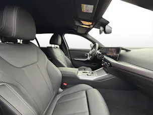BMW 320d xDrive 48V Touring Steptronic M Sport * AHK *