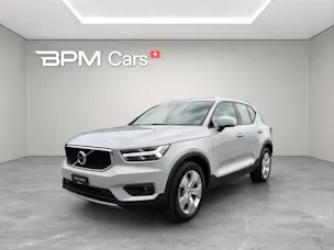 VOLVO XC40 2.0 T4 Momentum AWD