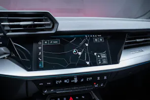 AUDI S3 Limousine 2.0 TFSI quattro S-Tronic / Sportsitze / Tempomat / Sitzheizung